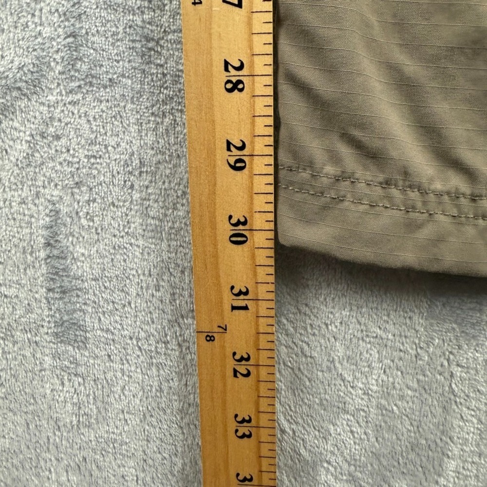 Duluth Trading Pants Mens 34x30 Beige Armachillo Cargo Hiking Outdoor Ripstop - Picture 9 of 10